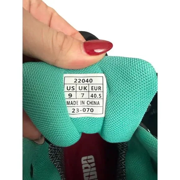 R Cord Waterproof Hiking Boots Women’s Size 9 Black Teal EUC Gorpcore - Picture 4 of 8